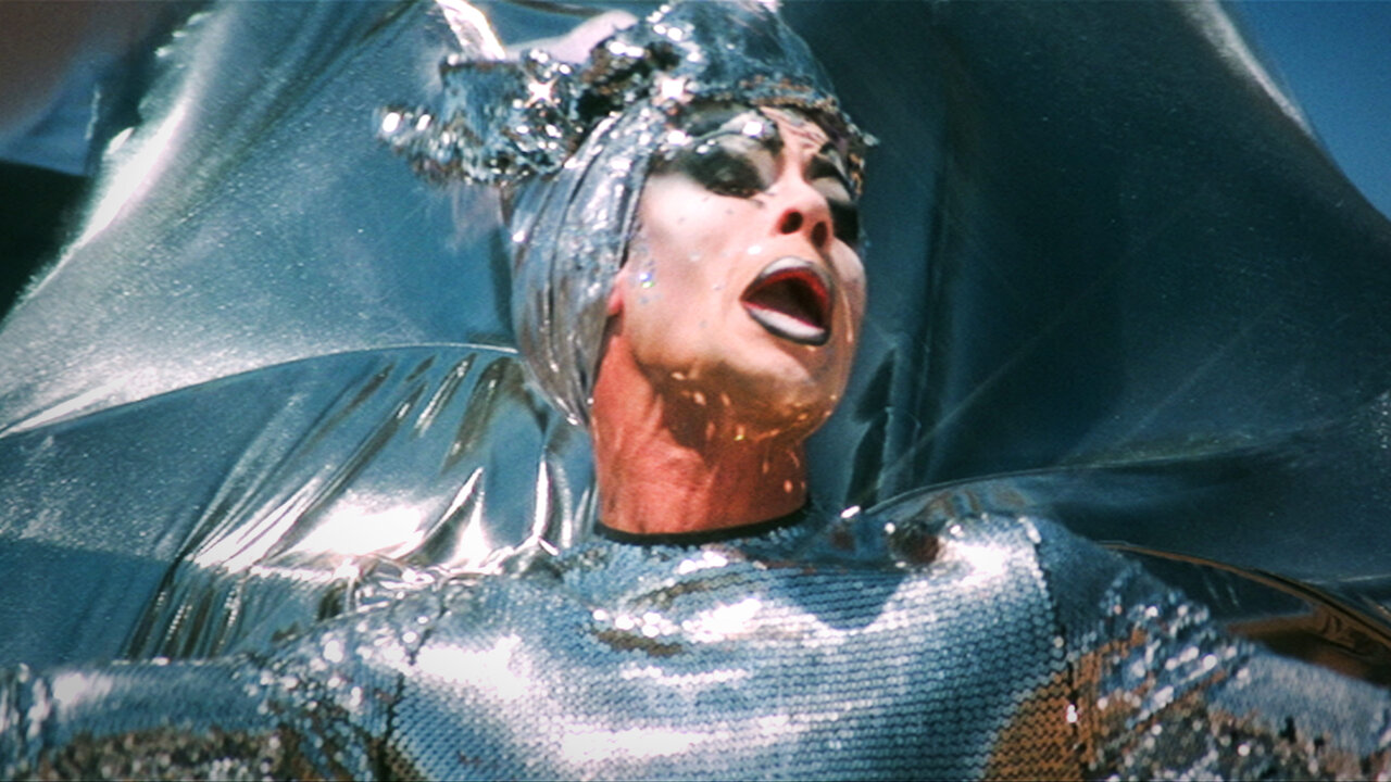 Watch Between a Frock and a Hard Place | Netflix